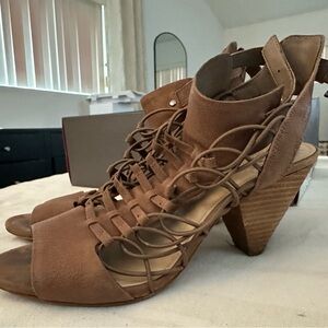 Vince Camuto Tan Heeled Sandals